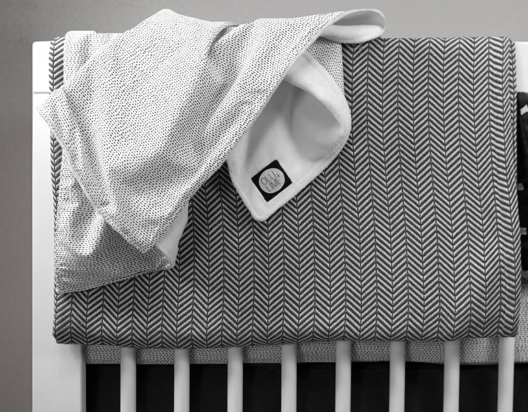 Tiny Dash Crib Blanket - Black and White - Olli+Lime